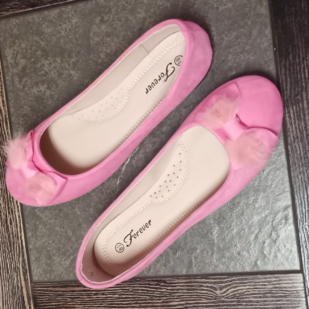 Women’s Flats color pink
